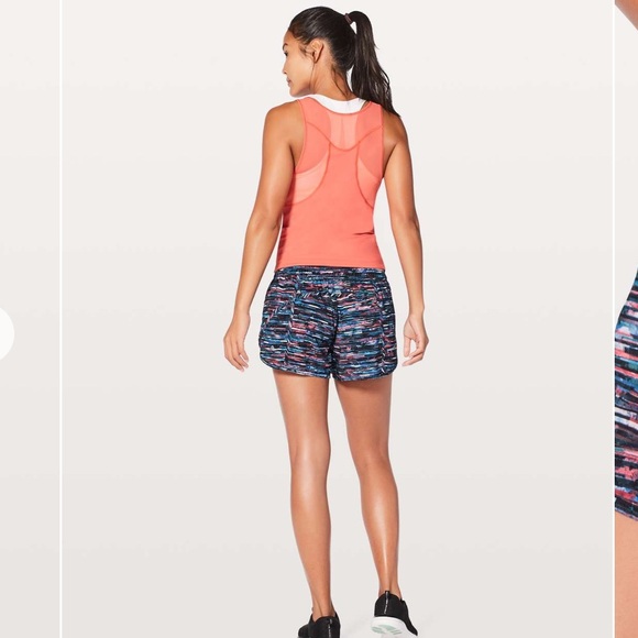 • Lululemon • NWOT Women’s 4” tracker short size 6 - Picture 10 of 12